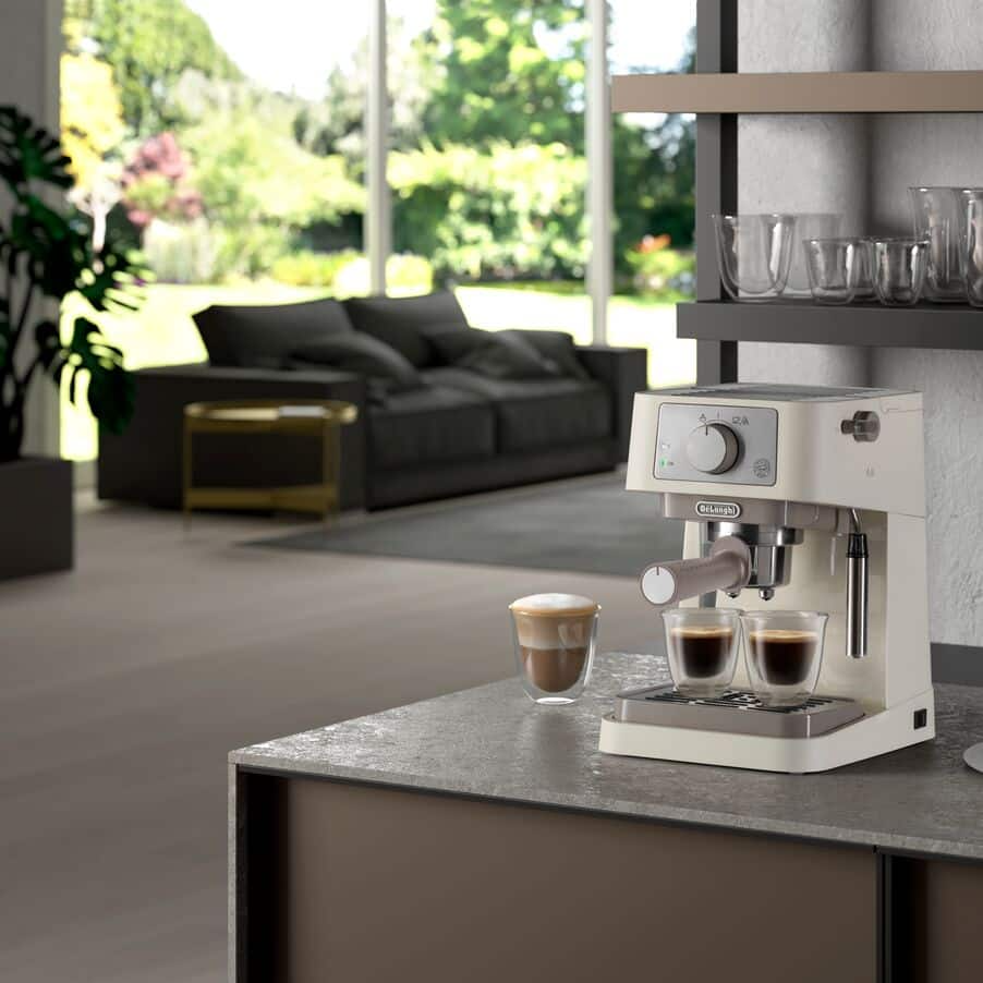 De'Longhi Stilosa EC260.CR Espresso Coffee Machine Cream — image 4