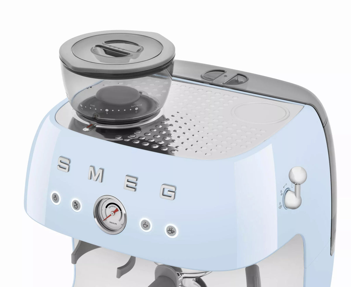 Smeg EGF03PBUK 50s Retro Style Espresso Machine 2.4L 1650W Pastel Blue — image 5